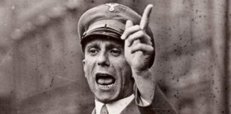 Goebbels en un discurso en Berlín (1934). GEORG PAHL
